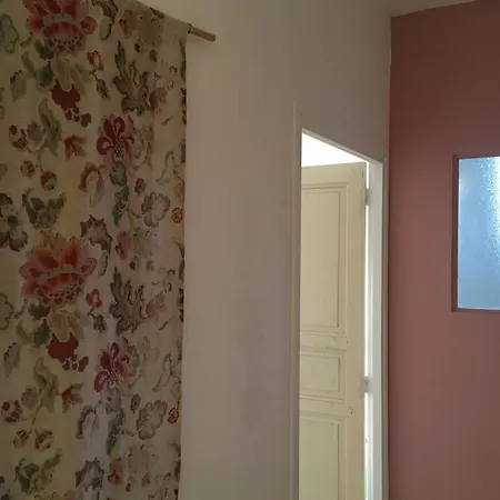 De 75 M2 Dans Maison Familiale Apartment